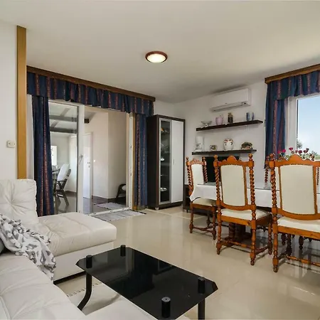 Apartman Ines * Medulin
